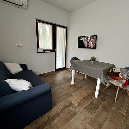 דירות פורץ Apartman Maslina מראה חיצוני תמונה